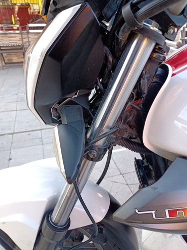 Imagen 5 de 14 de Benelli Tnt 15