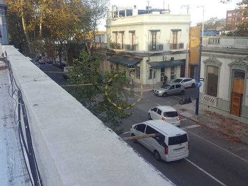 Venta Local Comercial Esquina Con Renta Zona Palermo Centro