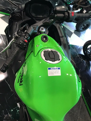 Imagen 7 de 25 de Motocicleta Kawasaki Zx 10r Zx10r Zx 10 Zx10 2022 0km Verde