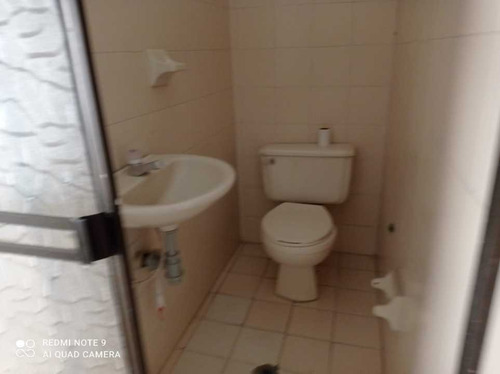 Imagen 23 de 28 de Se Vende Casa Bifamiliar Esquinera En Ciudad Modelo (j.s)