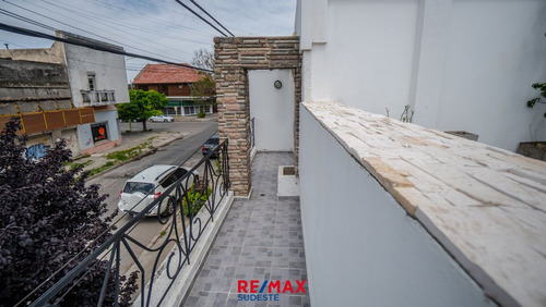 Venta Casa 2 Dormitorios Con Garage En Villa Mitre