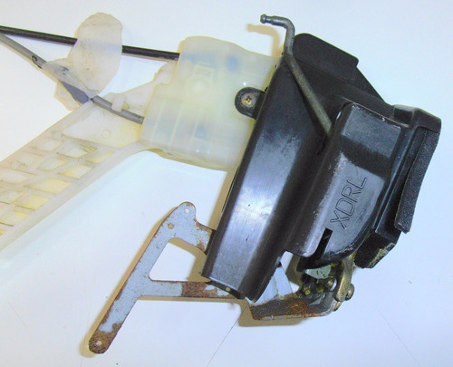Chapa De Puerta Tra Izquierda Hyundai Elantra Año 2000-2006