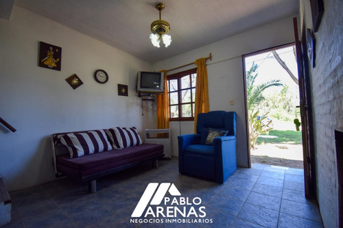 Casa En Venta Dos Dormitorios, Santa Regina #2479