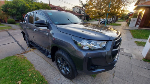 Imagen 8 de 8 de Toyota Hilux 2021 2.8 Cd Sr 177cv 4x4