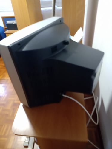 Imagen 3 de 4 de Tv Sharp 20 Pulgadas, Excelente Estado Casi Sin Uso