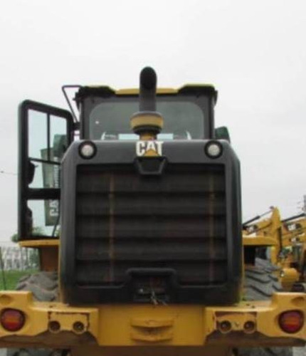 Pá Carregadeira Cat Modelo: 924k Ano 2014