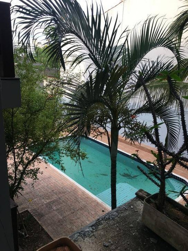Imagem 1 de 15 de Casa Alto Padrão - 5 Dorm C/ 4 Suítes E Piscina - Bom Abrigo - 2565