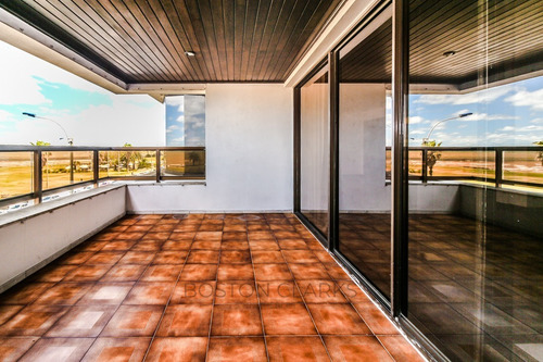 Imagen 23 de 30 de Apartamento En Alquiler Rambla De Punta Carretas: 4 Dormitorios + Serv Y 2gge