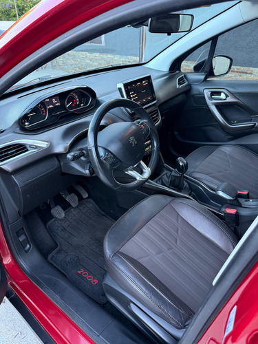 Peugeot 2008 1.6 Feline 5p