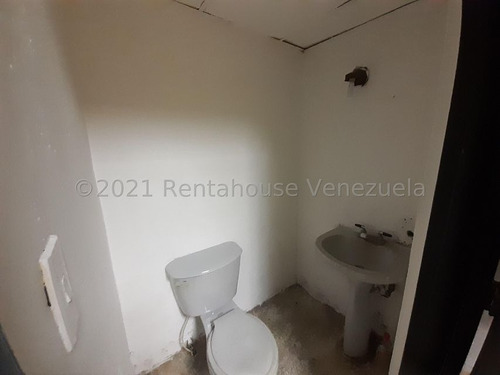 Imagen 2 de 15 de Leida Falcon Rentahouse Vende Galpon En Agua Blanca Valencia 22-10599 Lf