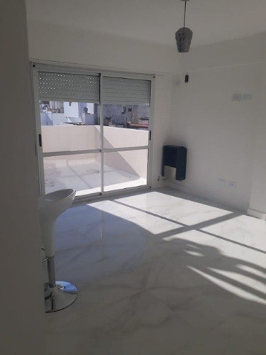 Venta Departamento De Dos Ambientes Con Terraza- Mar Del Plata