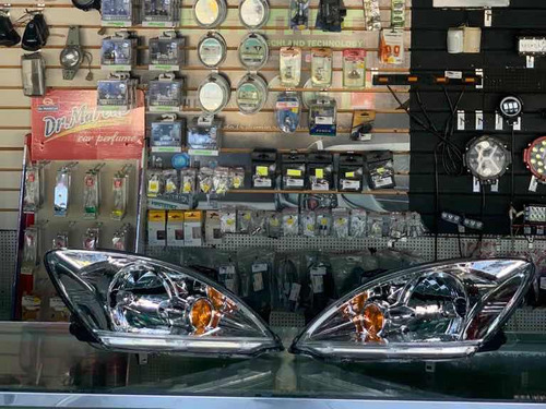 Faros De Mitsubishi Touring 2005/15