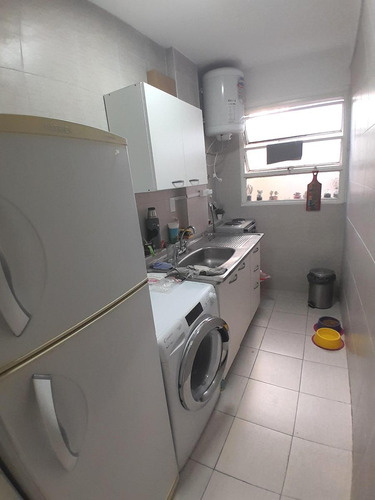 Departamento En Venta De Dos Ambientes Con Dos Patios - Flores