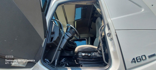 Imagem 7 de 10 de Volvo Fh460 Toco