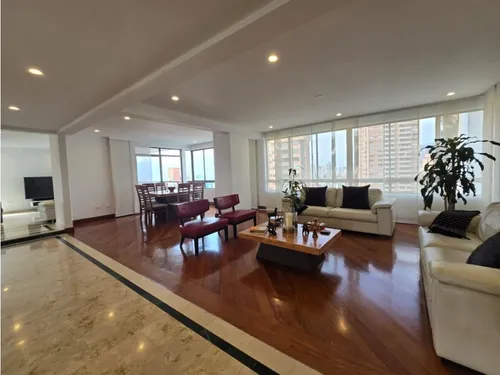 Arriendo Apartamento En Poblado- Milla De Oro