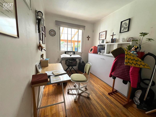 Casa En Venta De 3 Dorm. En Ñuñoa