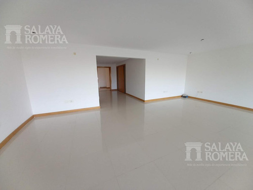 Imagen 14 de 23 de Venta - Playa Brava - 3 Dormitorios Y Servicio