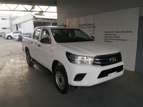 Toyota Hilux 2.8 Cabina Doble Base Mt