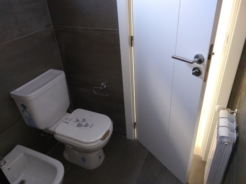 Dos Ambientes Con Suite Y Toilette A Estrenar.