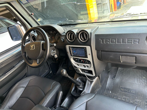 Troller T4 3.2 2p