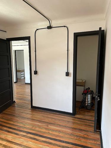 Venta Casa Remodelada En Comuna De Santiago
