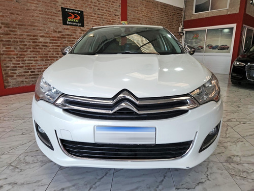 Imagen 2 de 25 de Citroën C4 Lounge 1.6 S Edition Thp 165cv 2016