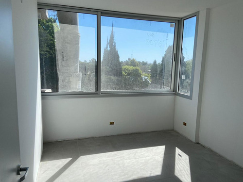 Av San Martin Al 1300 Venta Departamento 2 Dormitorios En Granadero Baigorria