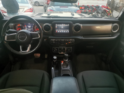 Jeep Wrangler UNLIMITED SAHARA 4X4 2.2 AT