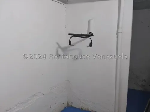 LG Alquilo Amplio Local Chacao
