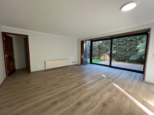 1º Piso Con Patio Y 100% Remodelado