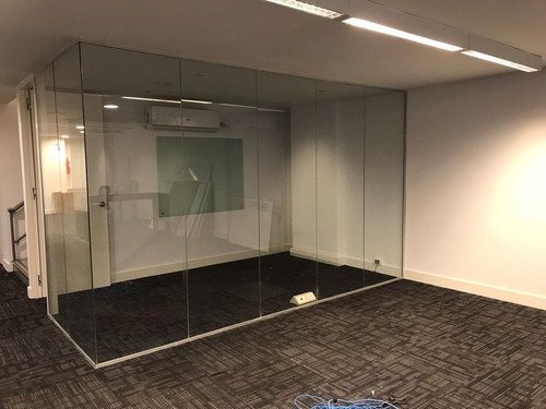 Excelente Oficina En Alquiler En Zona Plaza San Martín