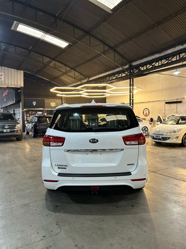Kia Carnival 2.2 Crdi Ex Premium Avn