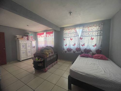 Casa En Venta En Bernardo Cobos, Irapuato, Guanajuato.