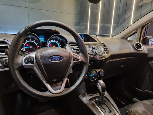 Ford Fiesta TITANIUM 1.6 16V Flex Automático.