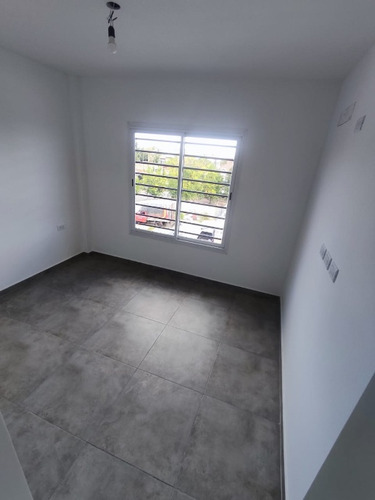 Departamento En Alquiler En Villa Luzuriaga