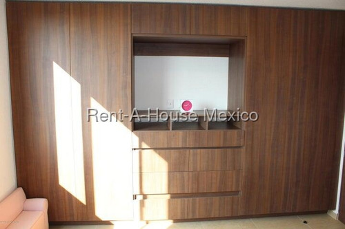 Lomas De Juriquilla Se Renta Casa Con 3 Recamaras Y Cuarto De Servicio Qh-3517/1191