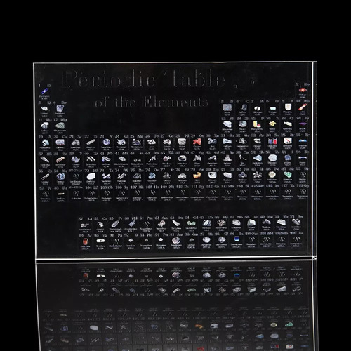 Tabla Periódica Con Elementos De Visualización Acrílicos.