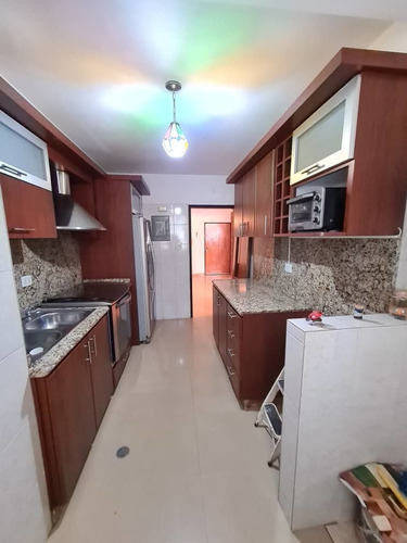 Imagen 3 de 13 de En Venta Apartamento , Lomas Del Este-valencia Naa-380 Rc-ka