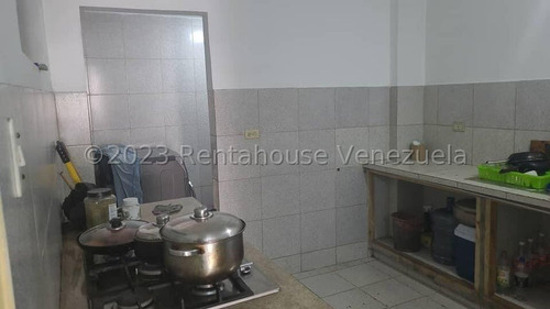 Estupendo Local Comercial, Que También Puede Ser De Uso Residencial-catia-mls #24-18526