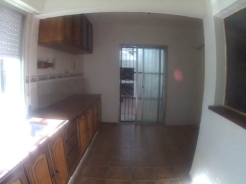 Casa Esquina, Amplia Y Luminosa, En La Mejor Calle De Punta Gorda, Padrón Ùnico Con Dos Entradas Independientes, Una Por La Calle Palmas Y Ombúes Y La Otra Entrada Por Grito De Gloria