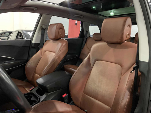 Imagem 8 de 13 de Hyundai Grand Santa Fé 2015 3.3 Automatico 7 Lugares