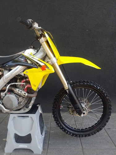 Imagen 5 de 25 de Suzuki Rmz 250 Modelo 2016 Con 140hs
