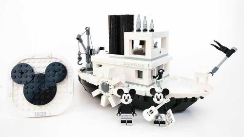 Imagen 4 de 5 de Lego Steamboat Willie Bote Mickey Minnie Mouse Classic 21317