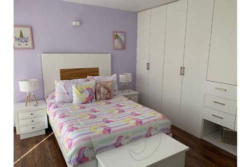 Imagen 10 de 30 de Moderna Casa Con Doble Altura