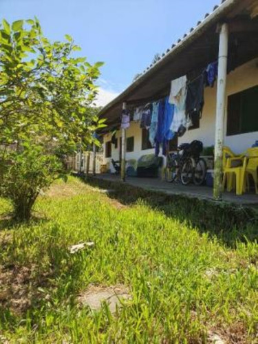 Imagem 16 de 24 de Mini Chácara No Bairro Sítio Velho, Em Itanhaém, Com Tanque De Peixes Com Mais De 100 Tilápias, Quarto De Dispensa, Poço Artesiano, Fogão A Lenha E Vaga Para 02 Automóveis Ref: 9544/ac