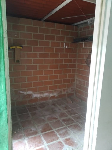 Imagen 11 de 11 de Venta De Casa En Valle De Chara. Res. Valle Hermoso