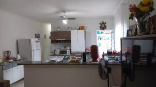 Imagem 4 de 15 de Casa No Bairro Raul Cury, Em Itanhaém, Litoral Sul De São Paulo, Localizado Lado Praia. Possui Churrasqueira, Edícula E Vaga Coberta Para 02 Automóveis.