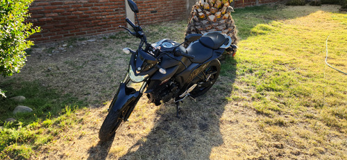 Yamaha Fz25, Papeles Y Mantencion Al Día.