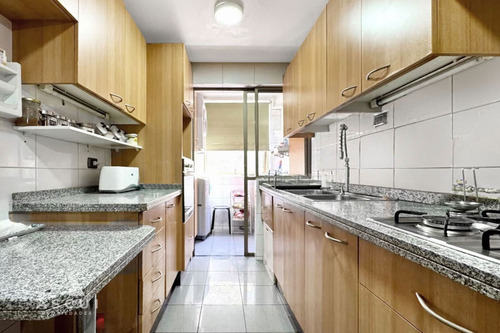 Amplitud, 4 Dorm. + Servicios, Pisos Madera