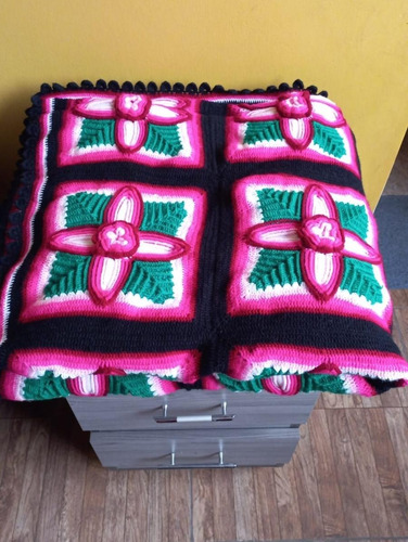 Imagen 2 de 4 de Cubrecama O Colcha Tejidos A Crochet A Mano 2 Plaza
